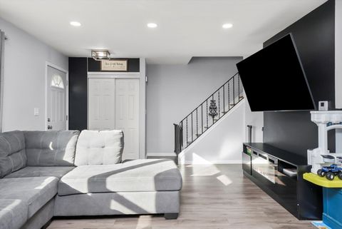 Tiny photo for 213 Prospect Avenue, Wood Dale, IL 60191 (MLS # 12511857)