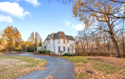 Tiny photo for 130 Maple Hill Road, Glencoe, IL 60022 (MLS # 12499471)