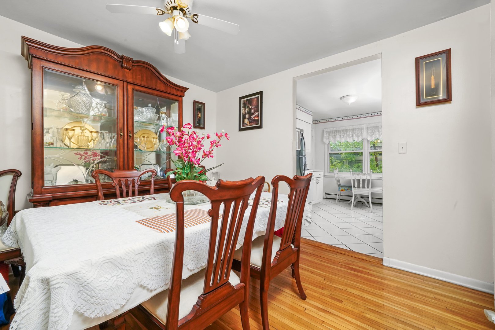 1527 W Chase Avenue 3A