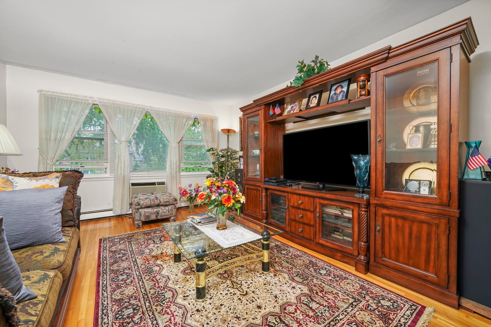 1527 W Chase Avenue 3A