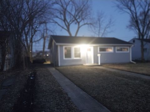 Tiny photo for 15133 S Honore Avenue, Harvey, IL 60426 (MLS # 12577116)