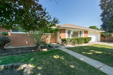 Tiny photo for 1185 Seymour Avenue, Des Plaines, IL 60016 (MLS # 12714345)