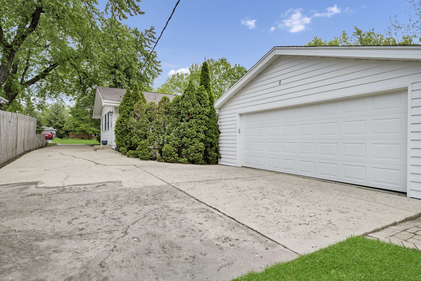1441 N Eagle Street