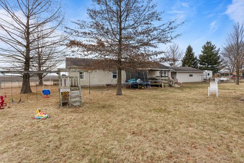 Tiny photo for 17471 Lakeshore Road, Weldon, IL 61882 (MLS # 12552154)