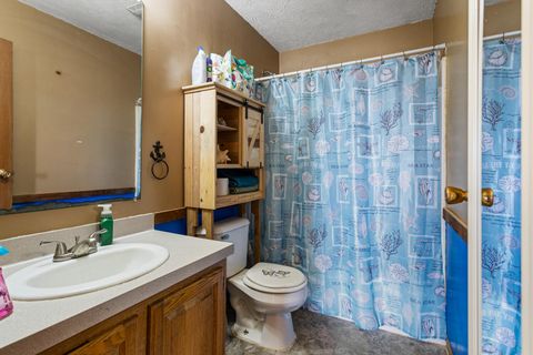 Tiny photo for 17471 Lakeshore Road, Weldon, IL 61882 (MLS # 12552154)