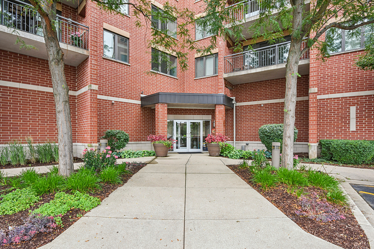 225 Main Street 205