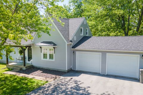 Tiny photo for 1627 S Division Street, Carterville, IL 62918 (MLS # 12636118)