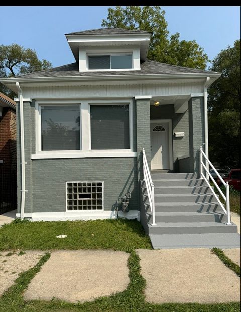 Photo of 5807 S Laflin Street, Chicago, IL 60636 (MLS # 12624191)
