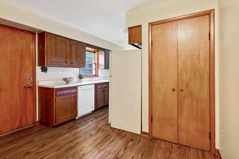 Tiny photo for 219 79th Street, Burr Ridge, IL 60527 (MLS # 12497411)