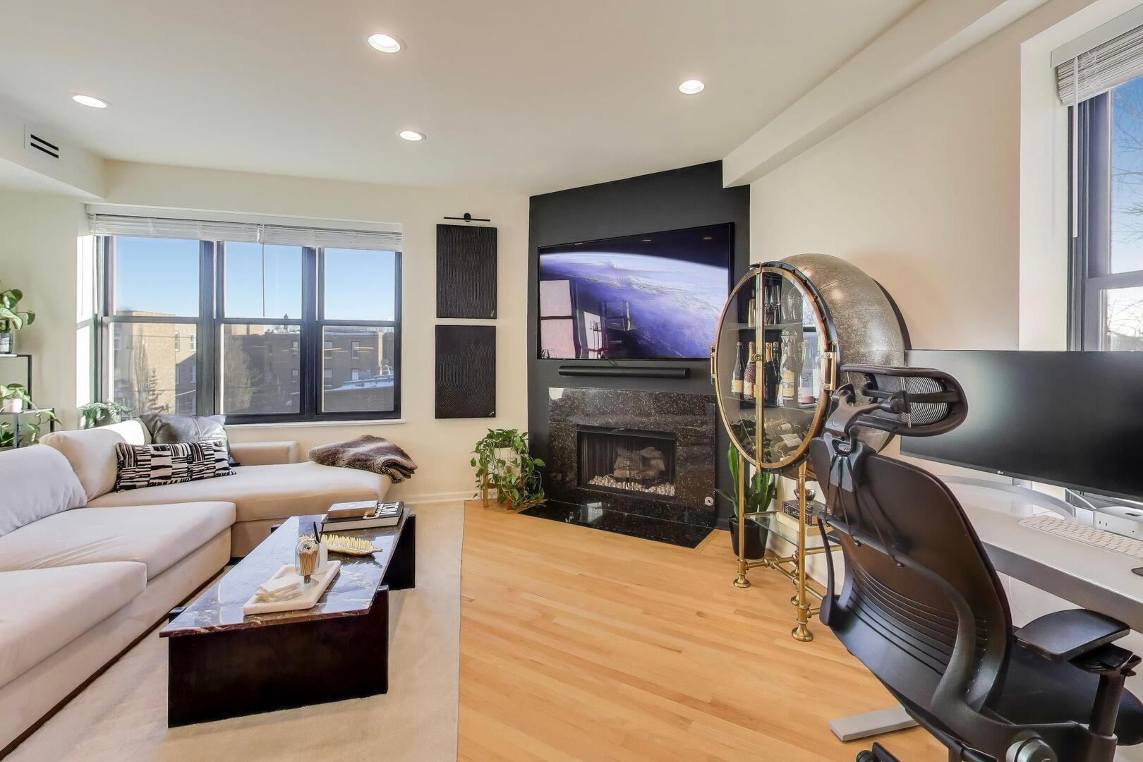 2869 W Palmer Street 5