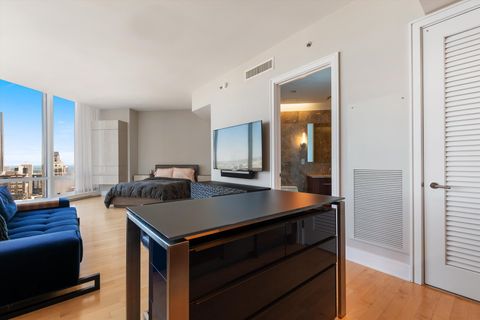 Tiny photo for 401 N Wabash Avenue #40F, Chicago, IL 60611 (MLS # 12509948)