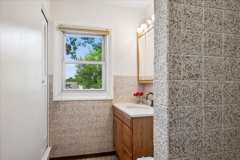 Tiny photo for 705 Northview Lane, Hoffman Estates, IL 60169 (MLS # 12692568)
