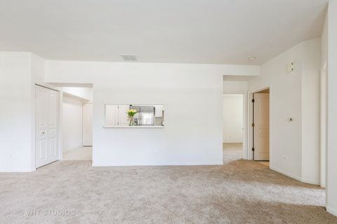 Tiny photo for 4 Arboretum Drive, Lombard, IL 60148 (MLS # 12433016)