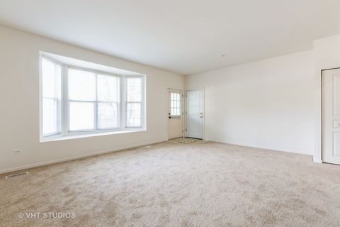 Tiny photo for 4 Arboretum Drive, Lombard, IL 60148 (MLS # 12433016)