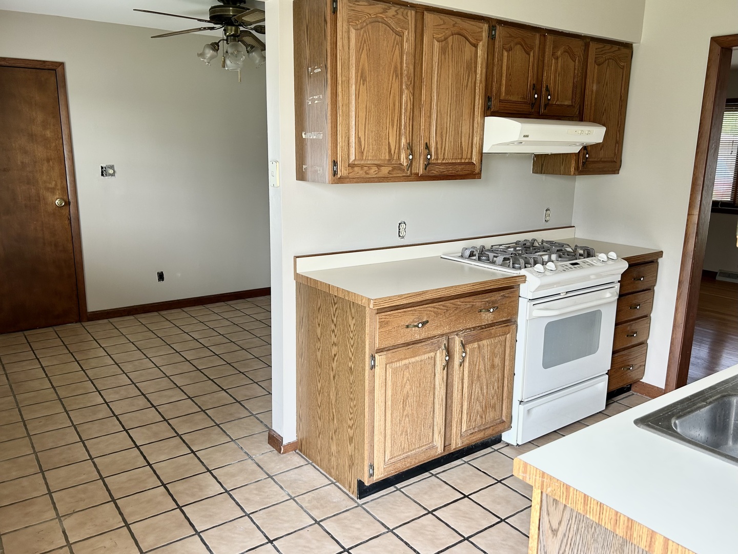 1220 Sunset Drive