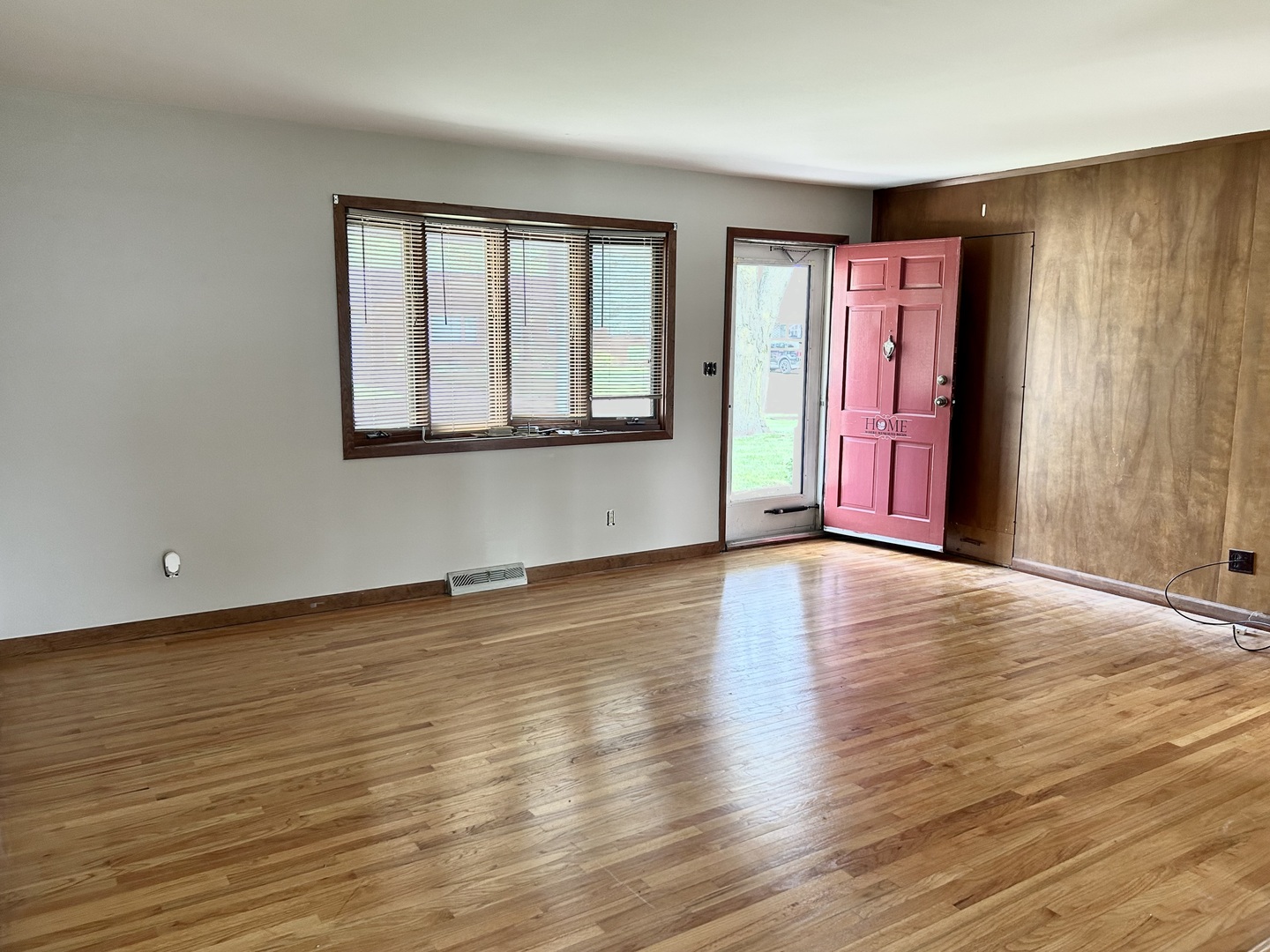 1220 Sunset Drive