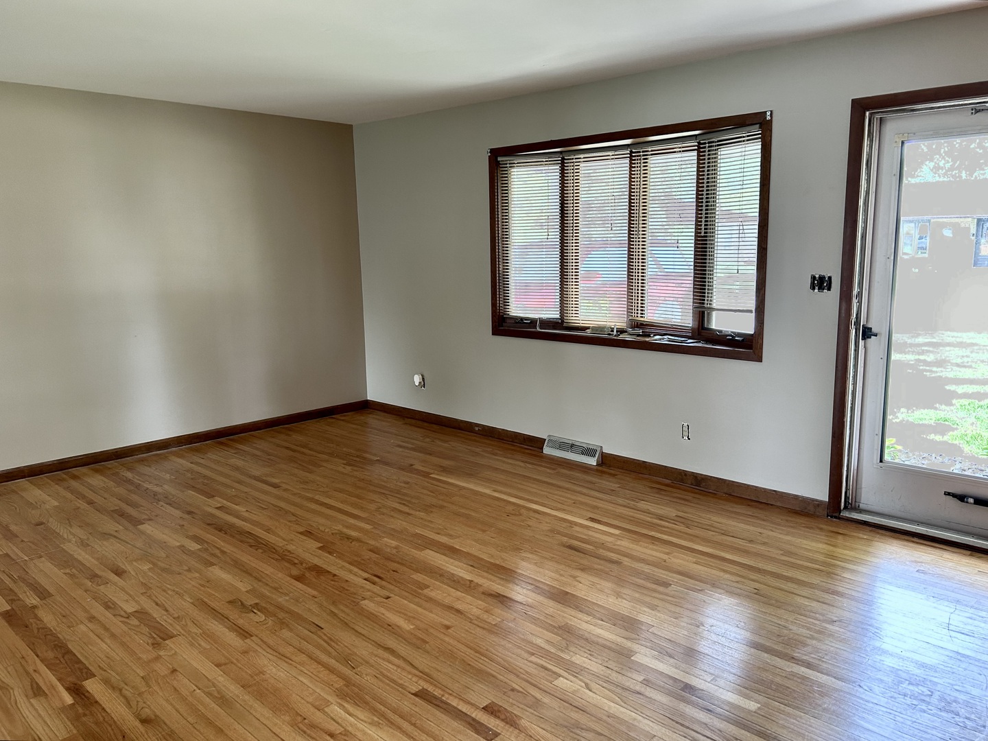 1220 Sunset Drive