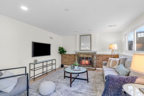 Tiny photo for 426 S Cedarcrest Drive, Schaumburg, IL 60193 (MLS # 12580696)