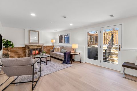 Tiny photo for 426 S Cedarcrest Drive, Schaumburg, IL 60193 (MLS # 12580696)