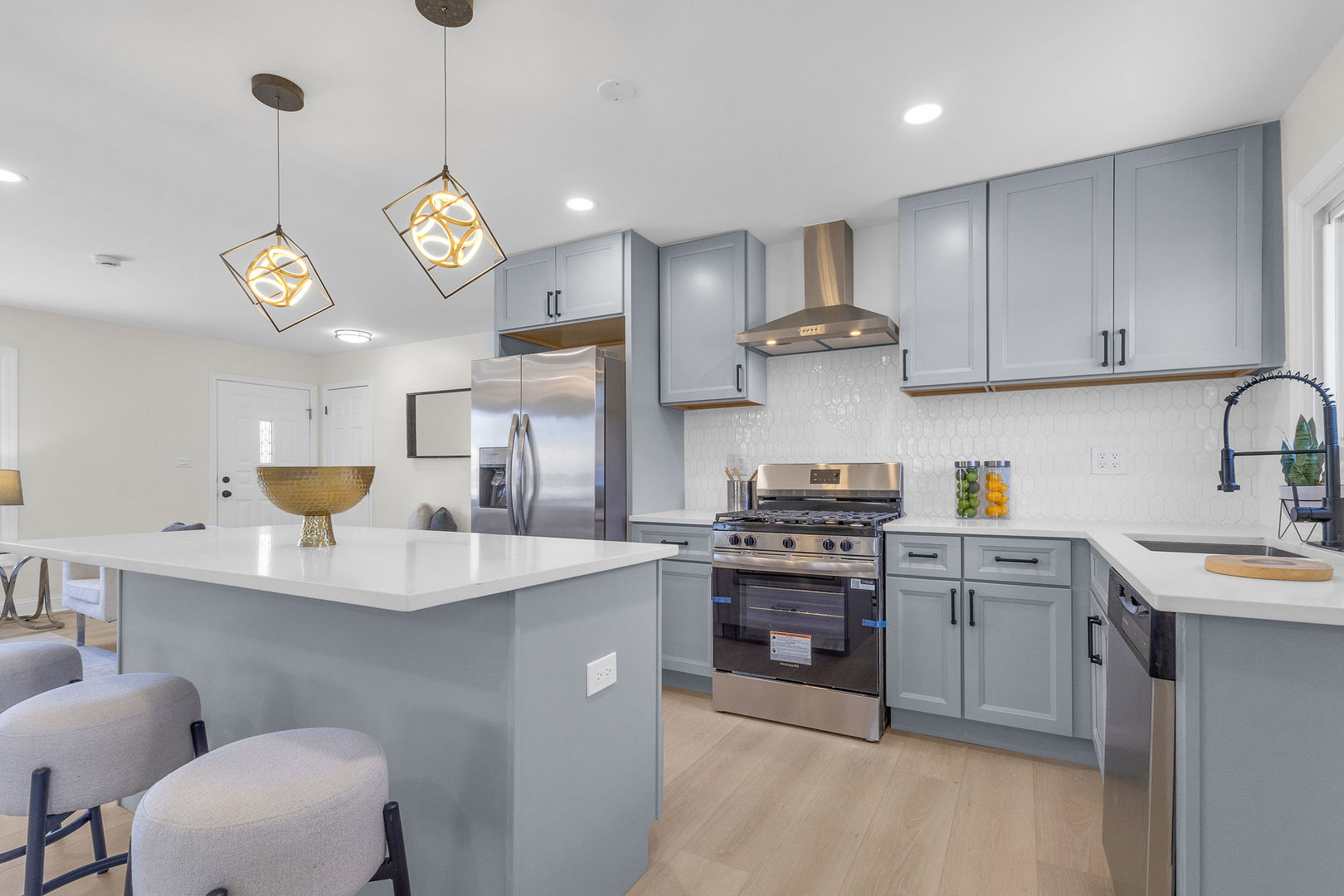 426 S Cedarcrest Drive