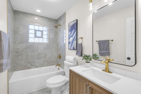 Tiny photo for 426 S Cedarcrest Drive, Schaumburg, IL 60193 (MLS # 12580696)