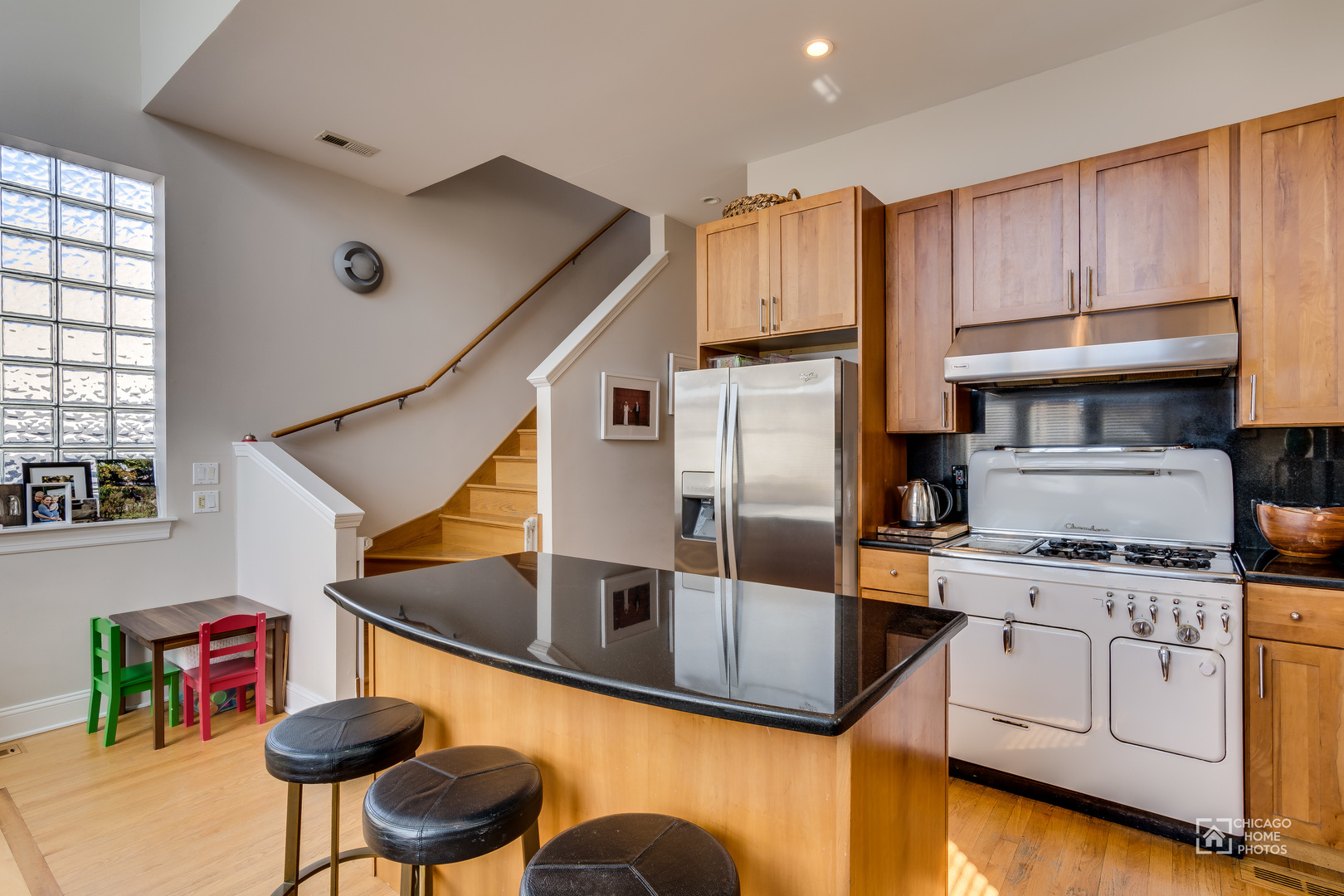 869 N Paulina Street 3