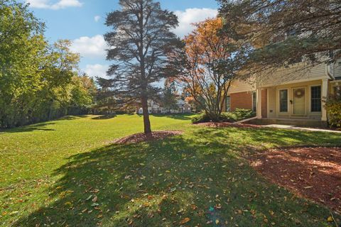 Tiny photo for 71 Ione Drive #A, South Elgin, IL 60177 (MLS # 12459718)