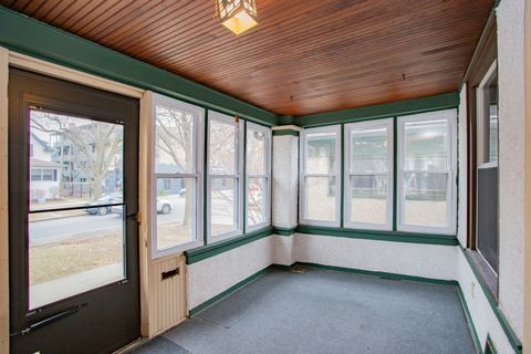 Tiny photo for 837 S Lombard Avenue, Oak Park, IL 60304 (MLS # 12585055)