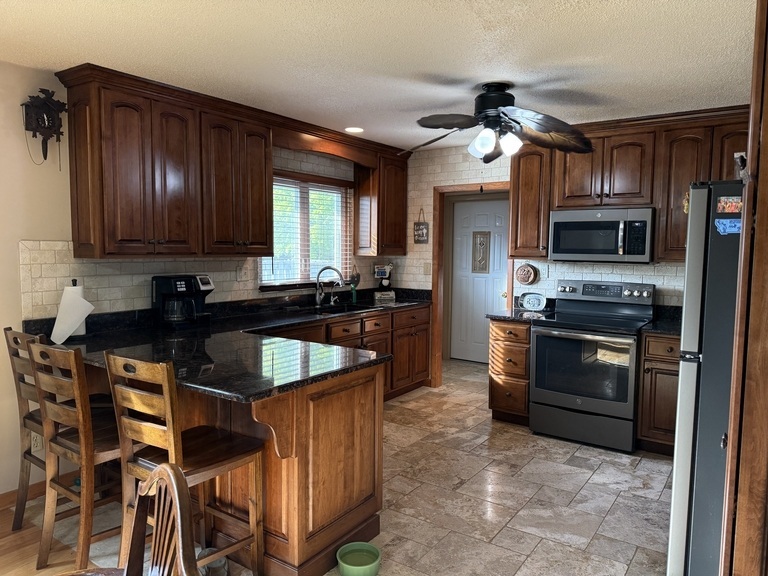 9589 Hennepin Florid Road