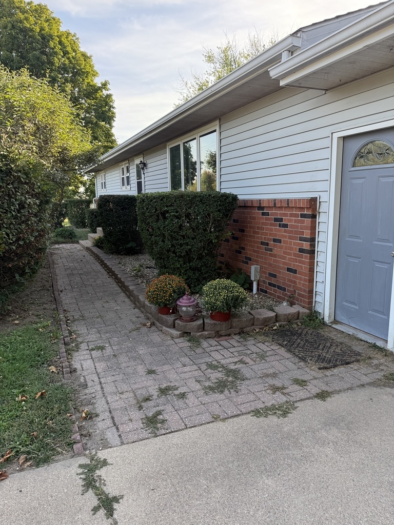 9589 Hennepin Florid Road