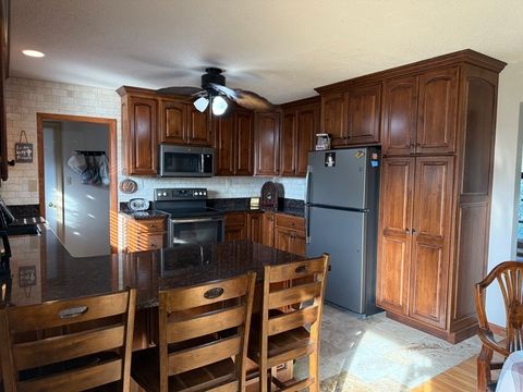 Tiny photo for 9589 Hennepin Florid Road, Hennepin, IL 61327 (MLS # 12493683)