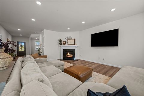 Tiny photo for 348 Branson Drive, Batavia, IL 60510 (MLS # 12504265)