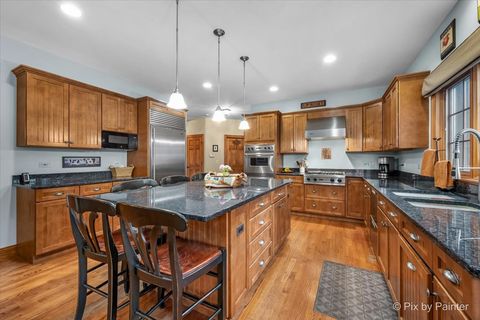 Tiny photo for 24881 N Black Walnut Terrace, Cary, IL 60013 (MLS # 12513197)