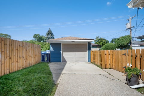 Tiny photo for 1430 Homestead Road, La Grange Park, IL 60526 (MLS # 12747508)