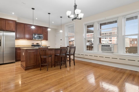 Tiny photo for 1057 W Berwyn Avenue #3, Chicago, IL 60640 (MLS # 12757364)