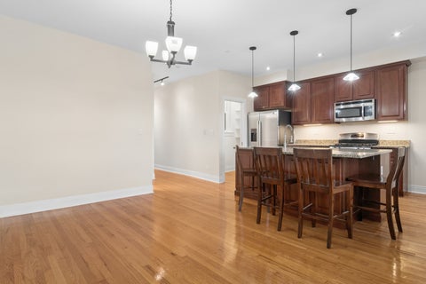 Tiny photo for 1057 W Berwyn Avenue #3, Chicago, IL 60640 (MLS # 12757364)