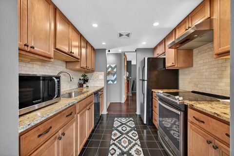 Tiny photo for 1337 21 Avenue #3D, Rock Island, IL 61201 (MLS # 12600715)