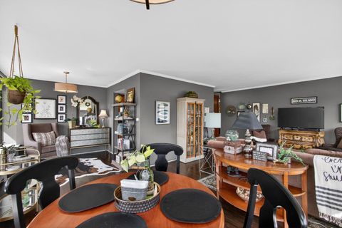 Tiny photo for 1337 21 Avenue #3D, Rock Island, IL 61201 (MLS # 12600715)