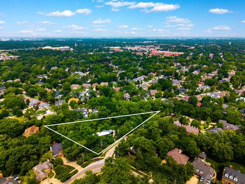Tiny photo for 603 Driftwood Court, Naperville, IL 60540 (MLS # 12450876)