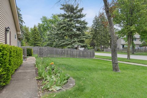 Tiny photo for 5S671 Park Meadow Drive, Naperville, IL 60540 (MLS # 12611976)