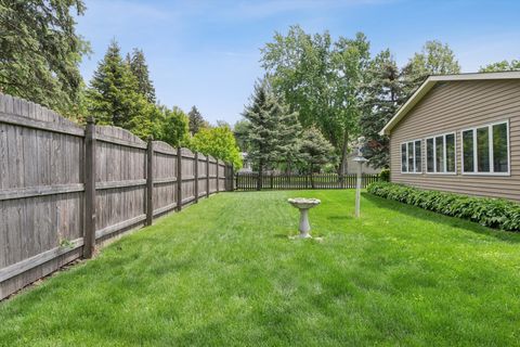 Tiny photo for 5S671 Park Meadow Drive, Naperville, IL 60540 (MLS # 12611976)