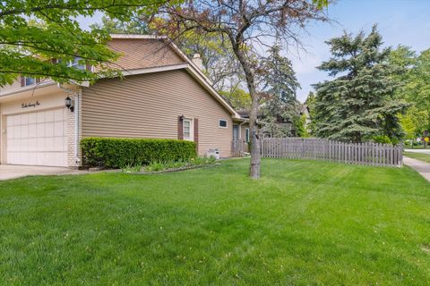 Tiny photo for 5S671 Park Meadow Drive, Naperville, IL 60540 (MLS # 12611976)