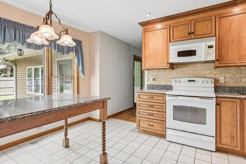 Tiny photo for 5S671 Park Meadow Drive, Naperville, IL 60540 (MLS # 12611976)