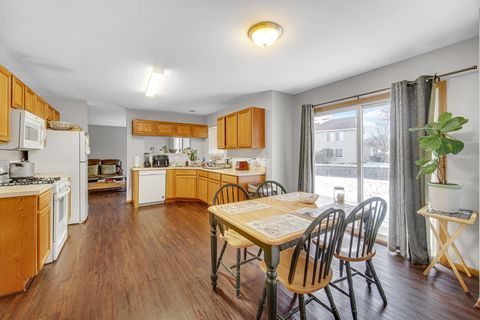 Tiny photo for 4 Franklin Court, Bolingbrook, IL 60440 (MLS # 12571750)