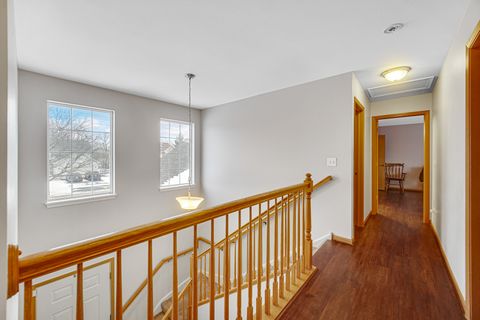 Tiny photo for 4 Franklin Court, Bolingbrook, IL 60440 (MLS # 12571750)