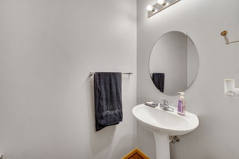 Tiny photo for 4 Franklin Court, Bolingbrook, IL 60440 (MLS # 12571750)