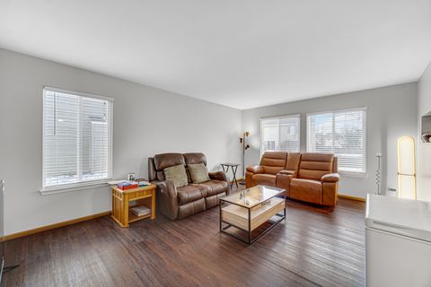 Tiny photo for 4 Franklin Court, Bolingbrook, IL 60440 (MLS # 12571750)