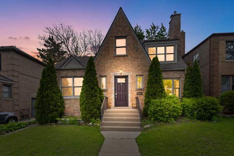 Photo of 9535 S Fairfield Avenue, Evergreen Park, IL 60805 (MLS # 12649318)