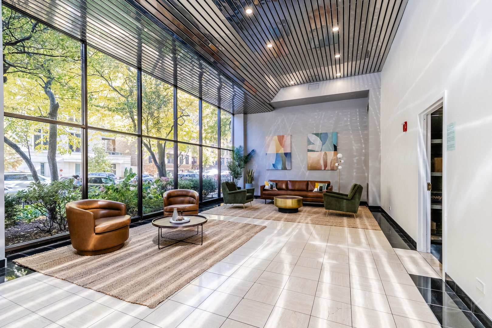 2754 N HAMPDEN Court 2105