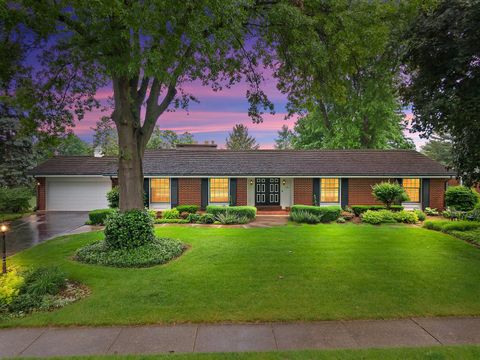 135 Thornbrook Road DeKalb IL 60115